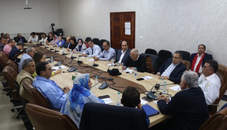 من مدينة الداخلة من أجل الوحدة والديمقراطية